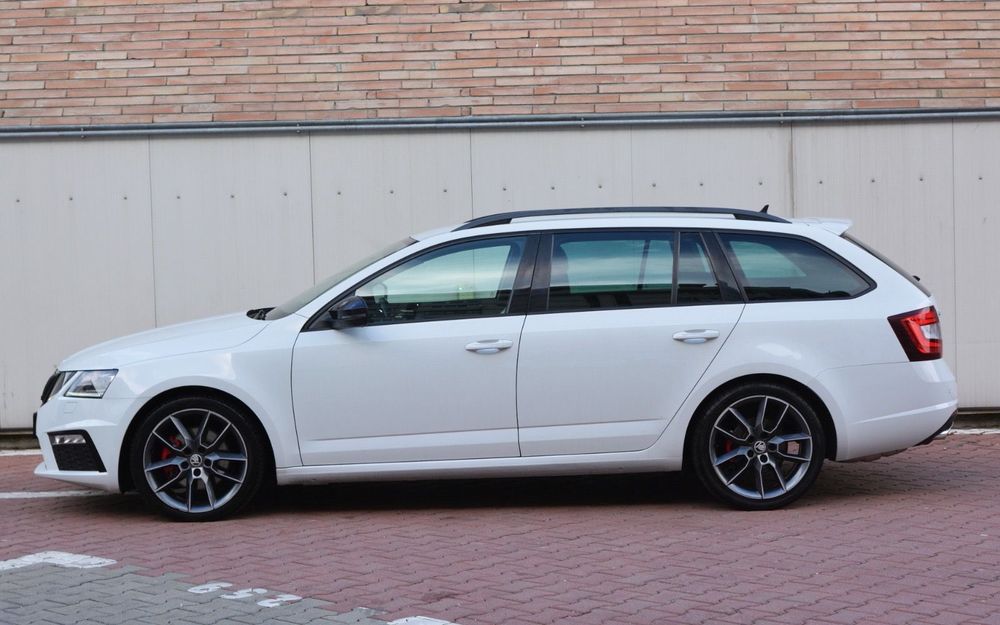 Skoda Octavia VRS 184cp BiXenon Distronic SoftClose Ceas Digital KM REAL ZERO DAUNE