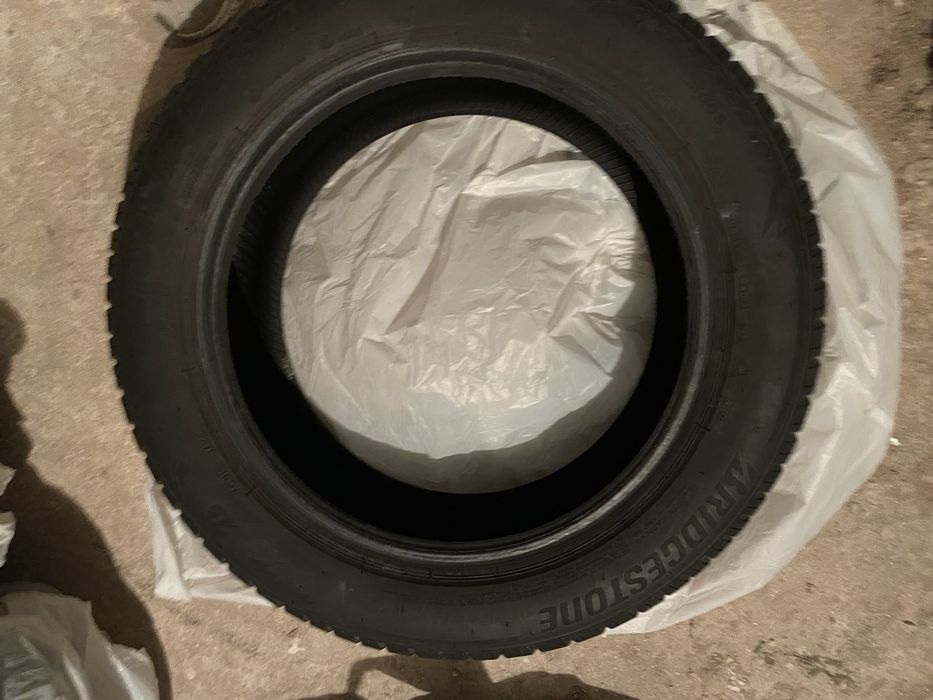Продавам 4 броя зимни гуми Bridgestone
