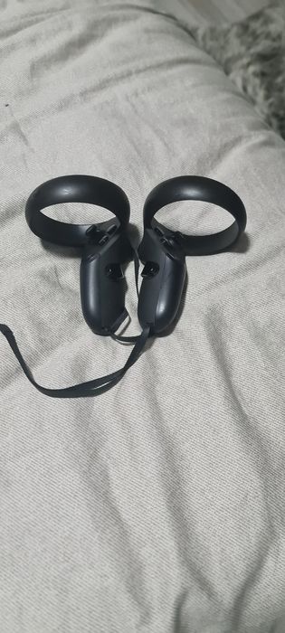 Vând VR Oculus Rift S