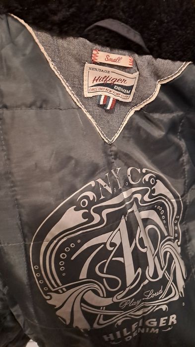 Geaca dama  groasa Tommy Hilfiger masura S-M 90  lei