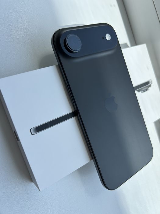 Продам Iphone 17 air в идеальном состочнии