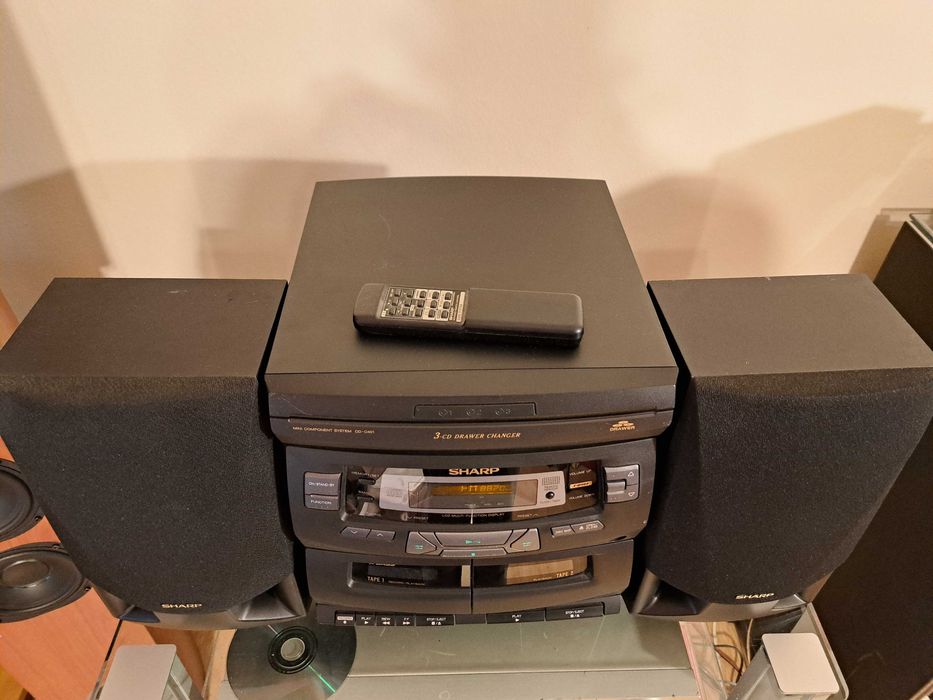 Sistem audio  Sharp CD-C401