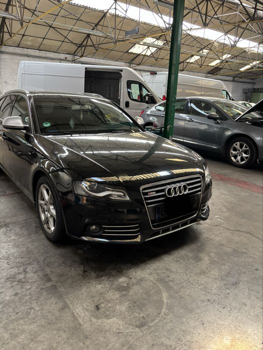 Vand sau schimb audi a4 b8 sline