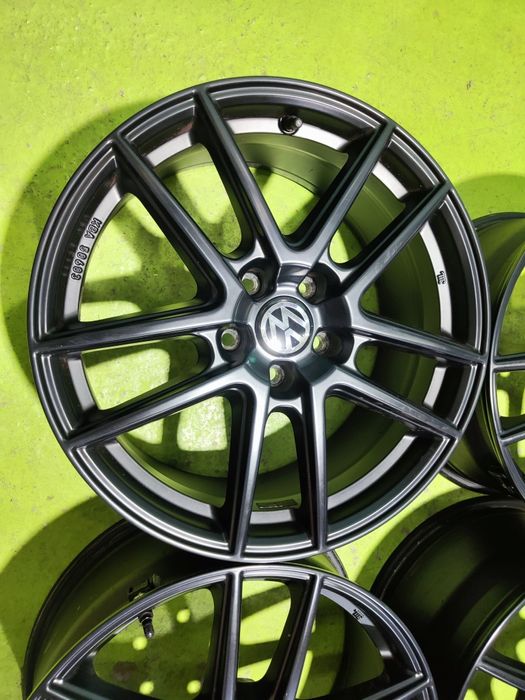 18 5x112 Vw Passat Touran Caddy Golf Skoda Audi 5х112