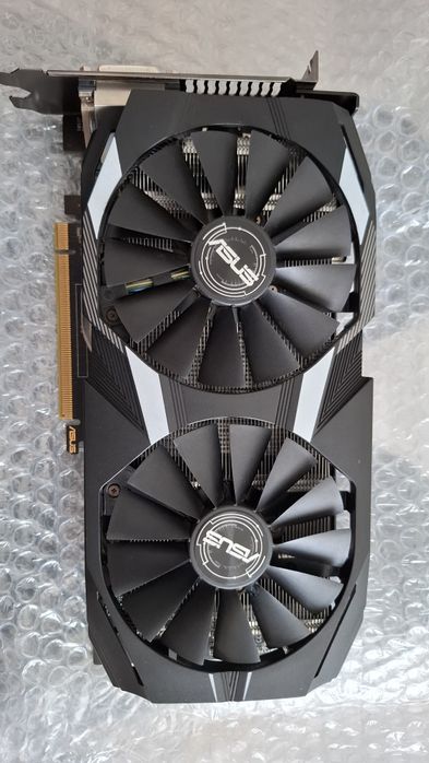 Rx580 4GB - defectă cred