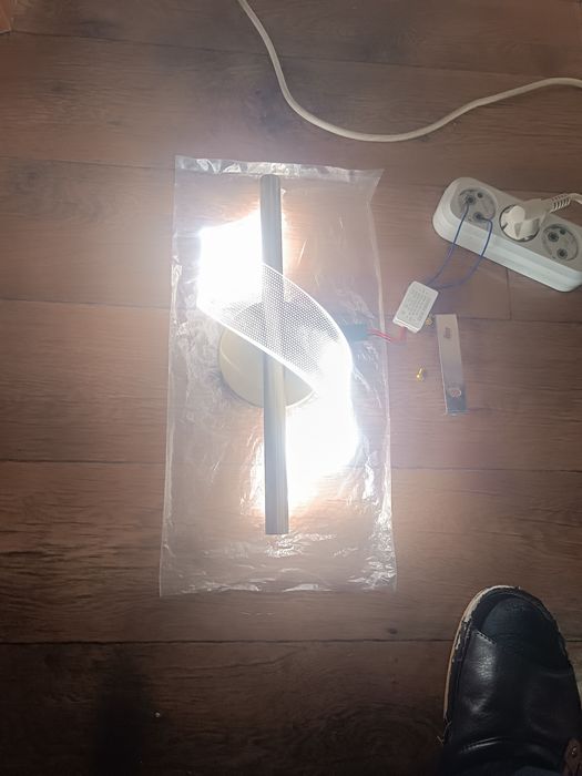 Бра сенсорный, 3 положения освещения