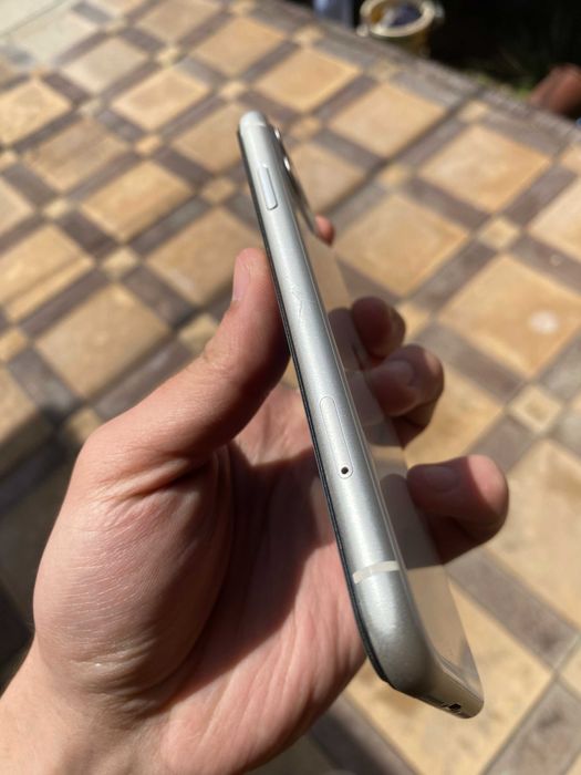 iphone 11 o'rtacha holatda, imei bo'lgan