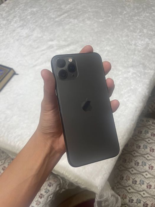 Iphone 11 pro yaxwi