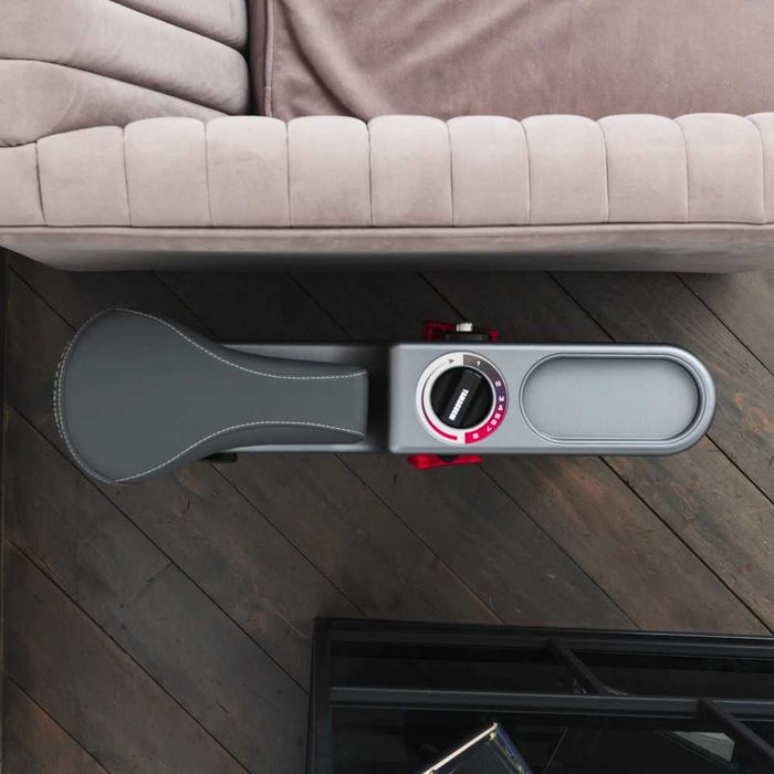 Yamaguchi Crossway — компактный вертикальный велотренажер