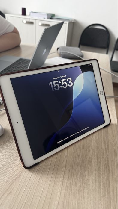 Ipad 7 срочно продам