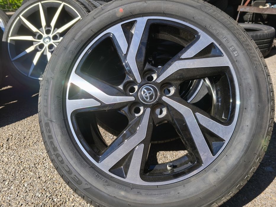 16" оригинални алуминиеви джанти за Toyota Yaris.