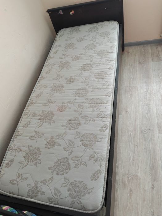Кроваты одноместные
