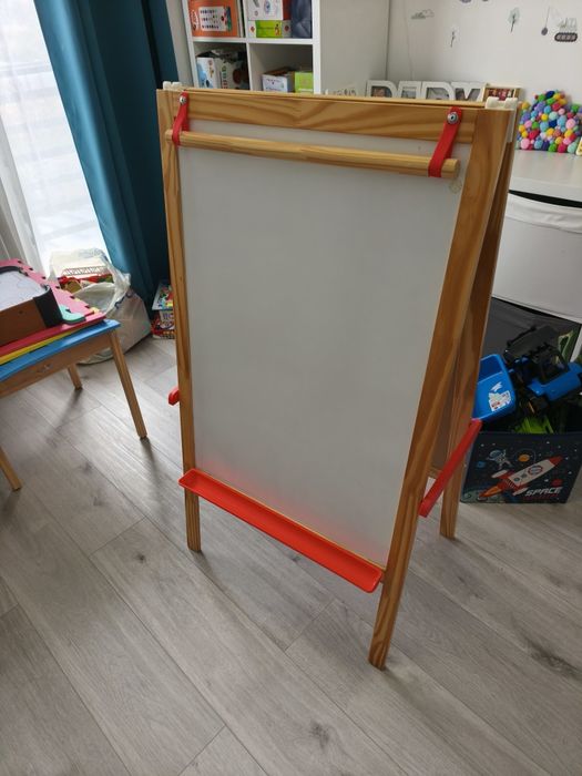 Șevalet Ikea + rola hârtie desen