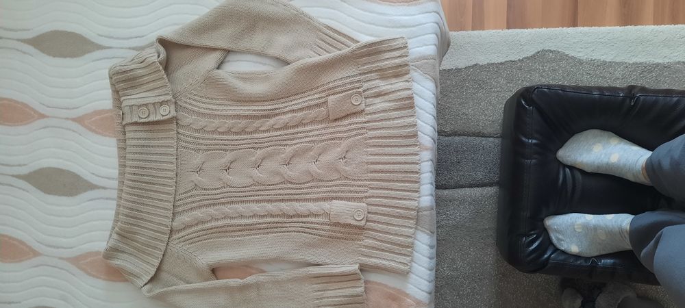 Дамски пуловери плетени размер M/lни