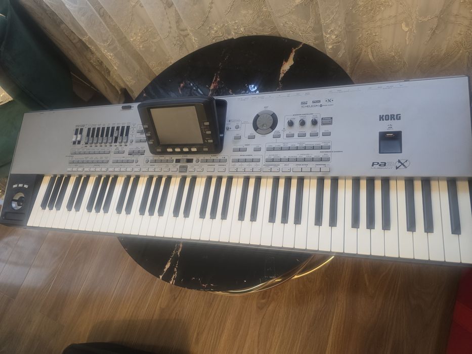 korg pa3x 76key mem 256 Schimb cu korg pa300  plus dif de la el!