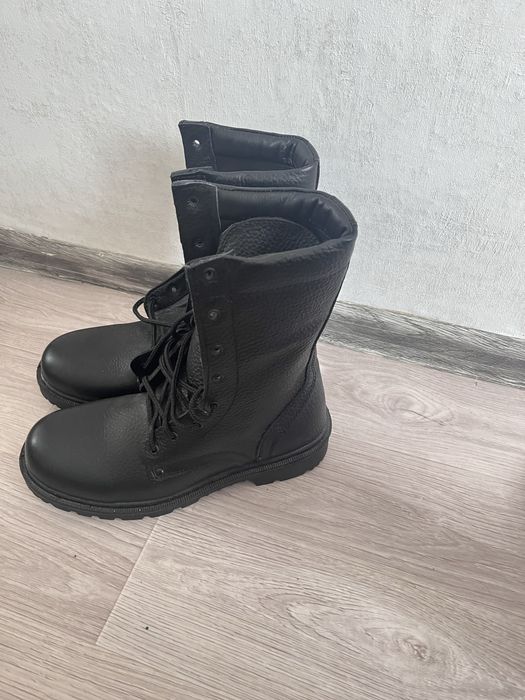 новые берцы.