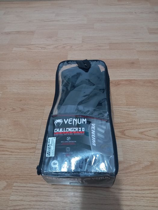 Manusi box Venum Challenger 3.0