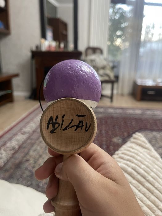 Kendama semnata de Adrian vilău si Foca