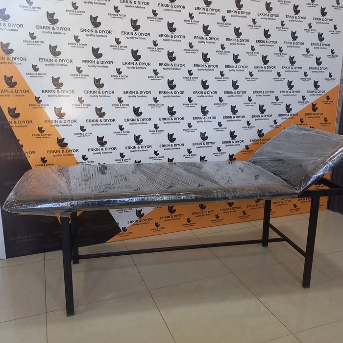 Массажний  топчан и кушетка для салона и больницы