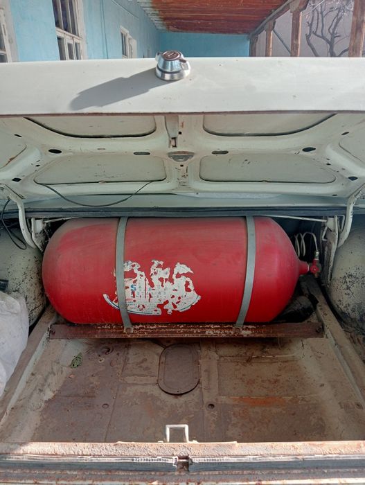 Волга 31029 сотилади