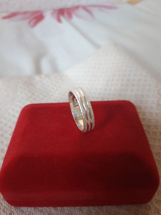 Kumush abruchalka sotiladi.