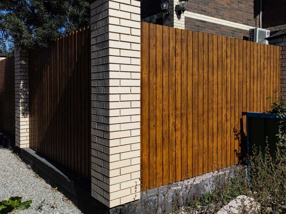 Профлист матовый, под дерево. Забор, сайдинг, кровля, фасад