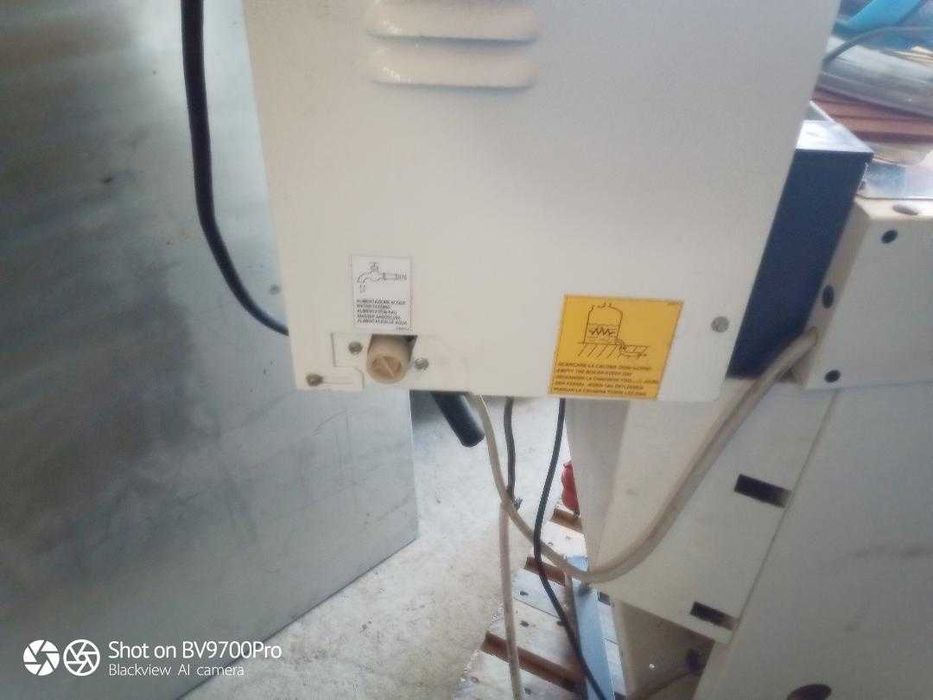 Masa de calcat industriala cu generator abur - Electrolux -