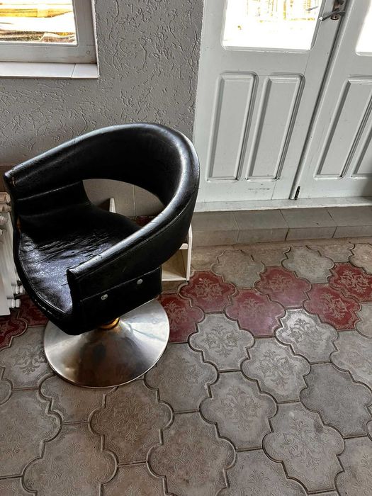 Кресло для парикмахера