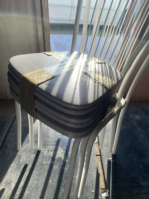 Стулья стулья