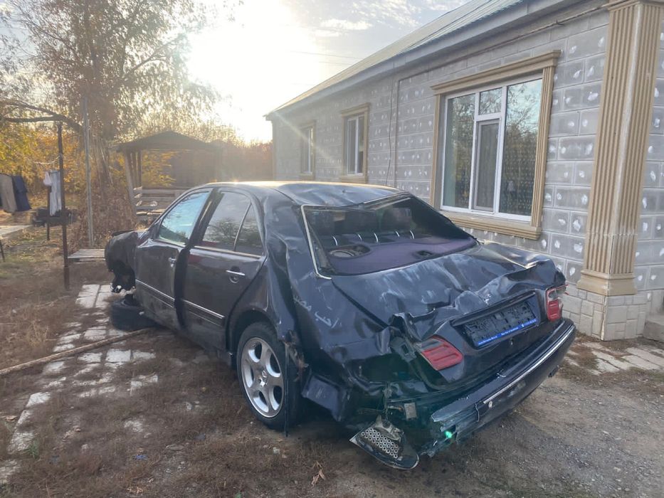 Мерс 210 сатылады