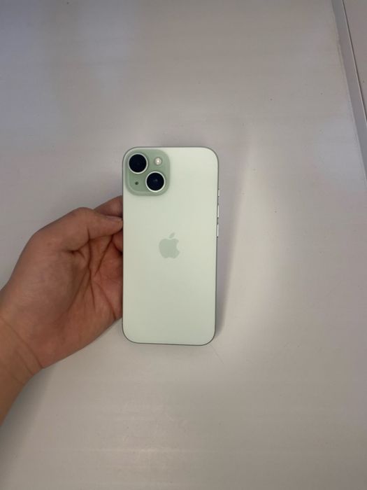 Iphone 15 128гб  84 акб