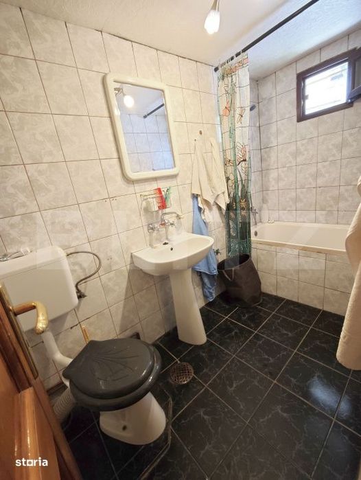 Casa de vanzare, natura si o priveliste de vis in Scheii Brasovului