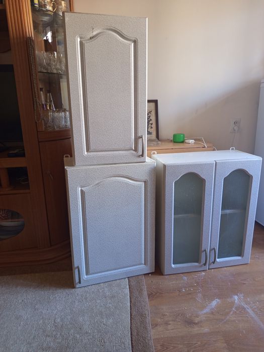 Продам кухонный гарнитур б/у