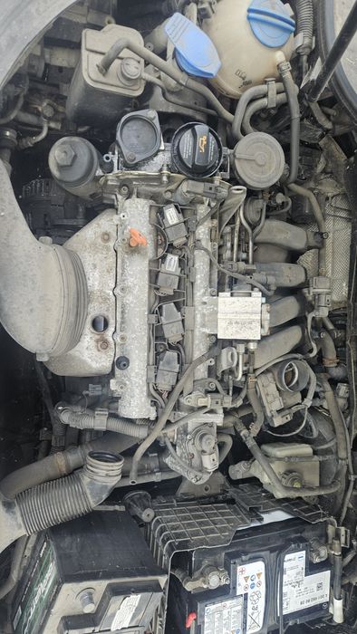 Фолксваген голф 5/Volkswagen golf 5 1.6 fsi На части