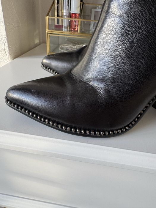 Зимние кожаные сапоги