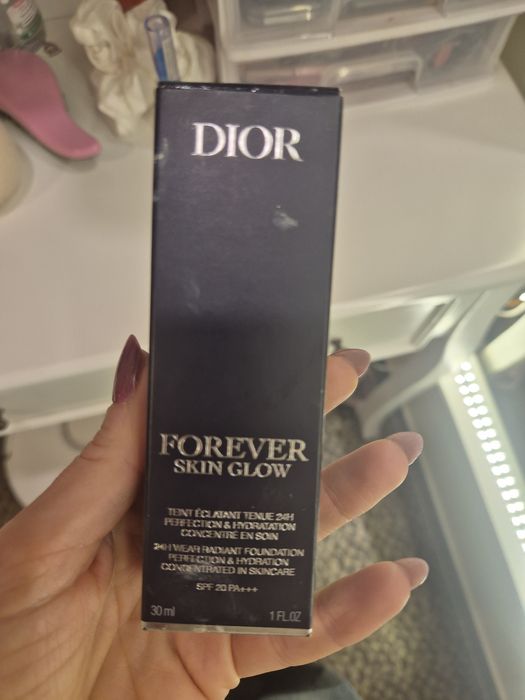 Фондьотен Dior forever skin glow - 2W