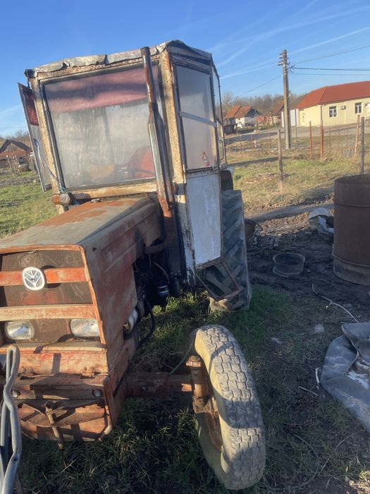 Vand tractor renou 501