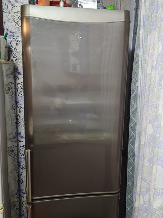 Продам холодильник ноу Фрост