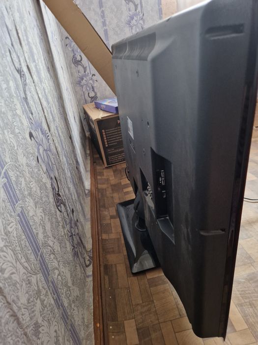 Телевизор artel б/у