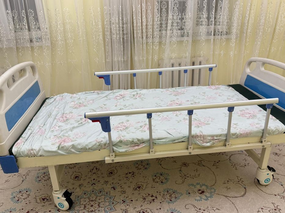 Медицинский кровать