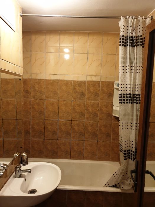 Închiriez apartament 2 camere Aleea Cetatuia - Lujerului