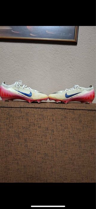 Бутонки Найк меркуриал