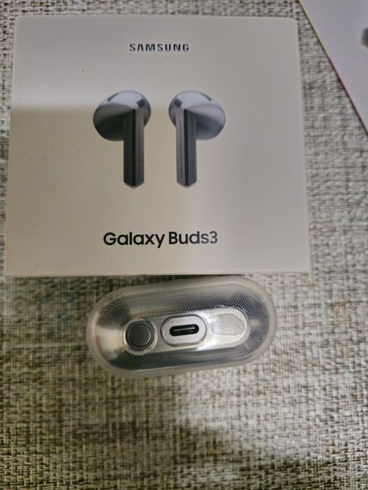 Samsung galaxy buds 3 -Цвят Silver