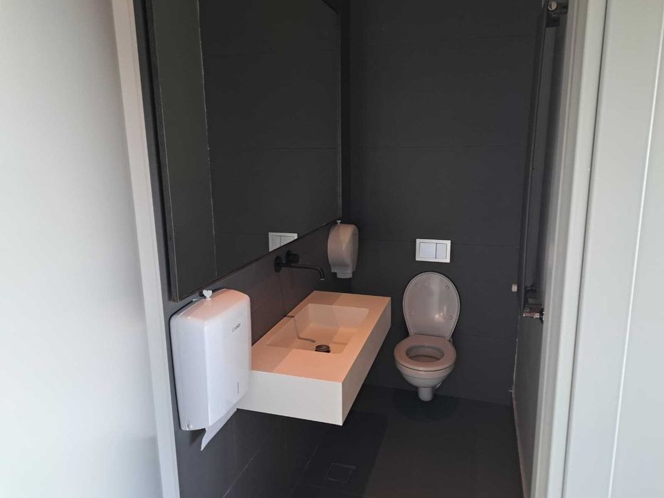 Spatiu de inchiriare - etaj 3 - Poarta 1