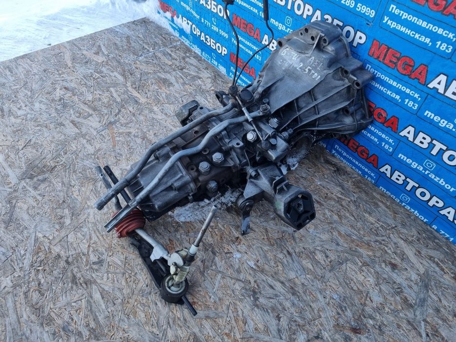 Мкпп 6ти ступка на Audi 100C4.