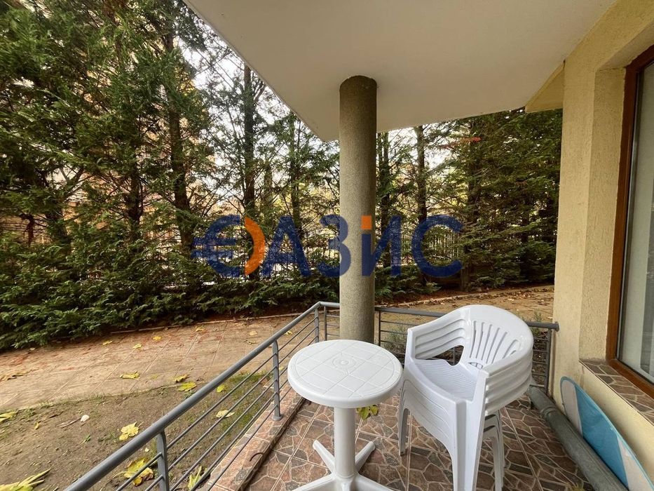 Апартамент с 2 спални в комплекс Глобал Сити, Несебър, България, 95 кв