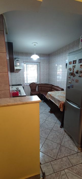 Vând apartament 4 camere, Slatina, Olt