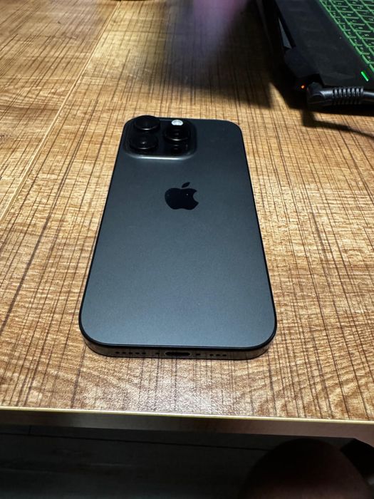 Iphone 16 pro 128 Gb