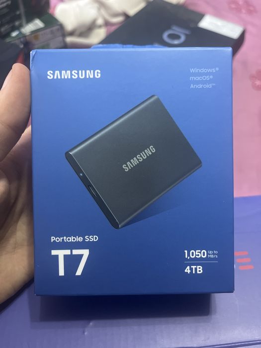 Aparat portabil , T7 1,050 , 4TB