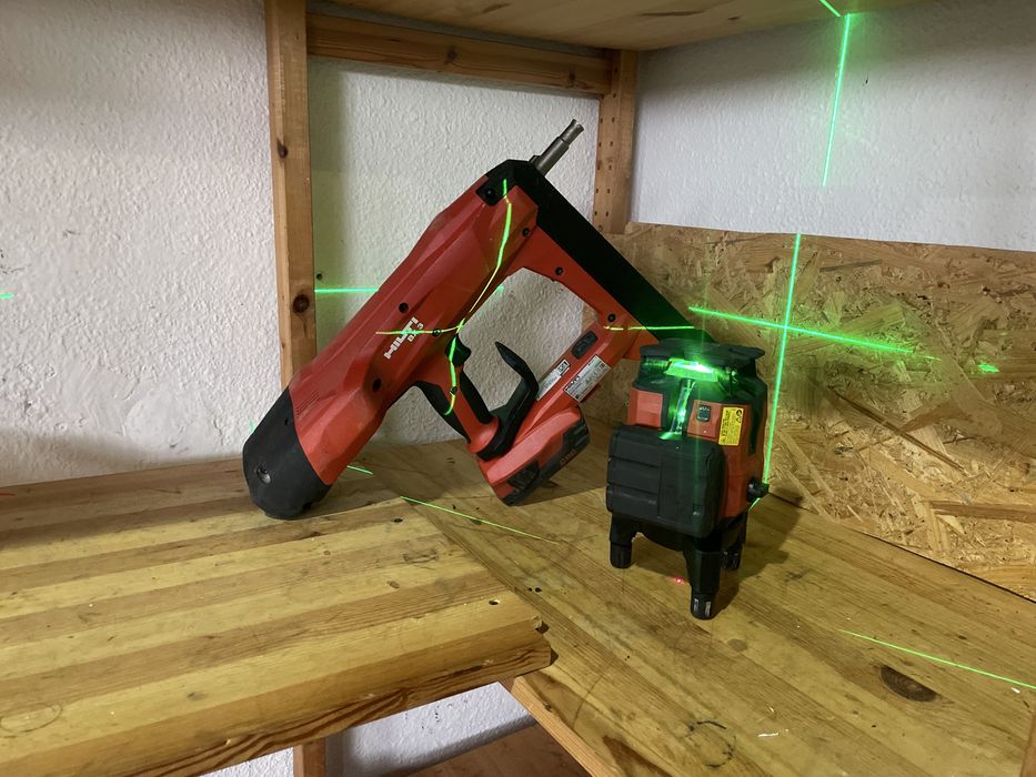 Hilti bx3L + laser pm40 oferta 2300 ron ambele